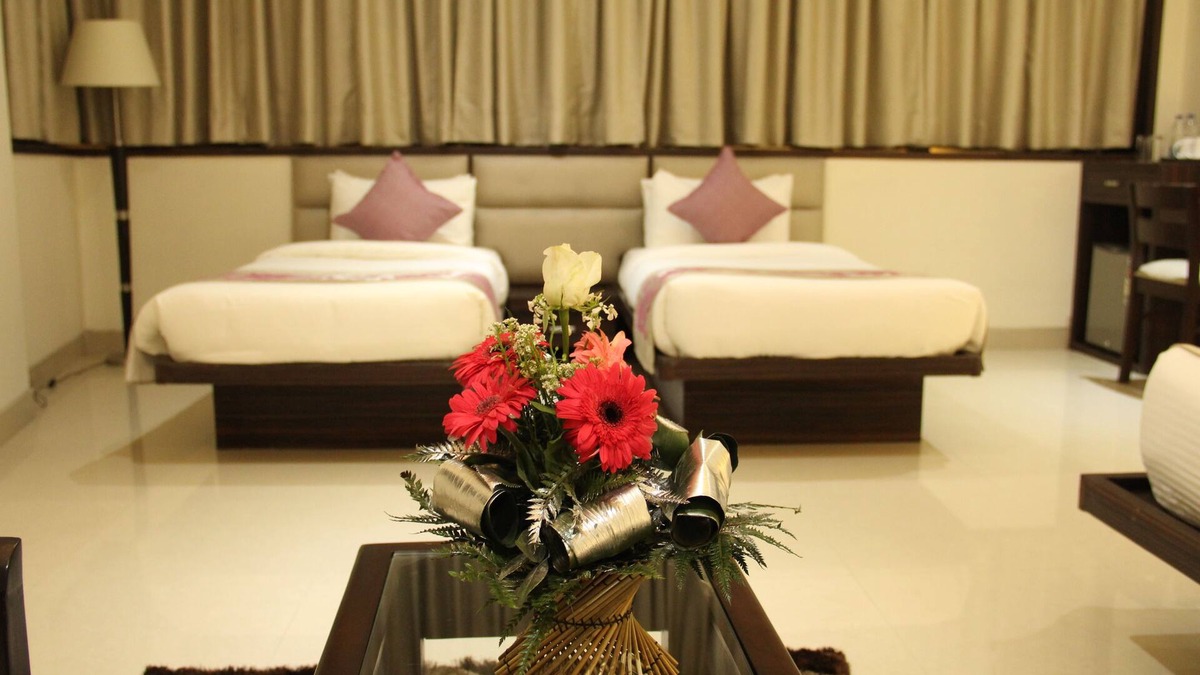 Sikandra Hotel | Bhawna Clarks Inn - Agra