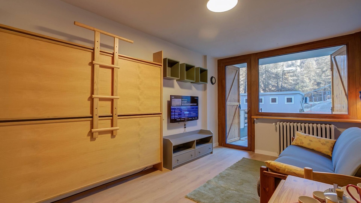 Sauze d'Oulx Apartment | Bianca's Studio 500m From Ski, Sauze d'Oulx, Italy