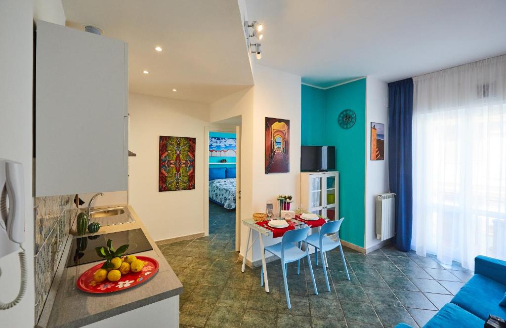 Albisola Superiore Apartment | Biancoeblu
