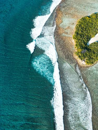 Thulusdhoo Island House | Bibee Surf