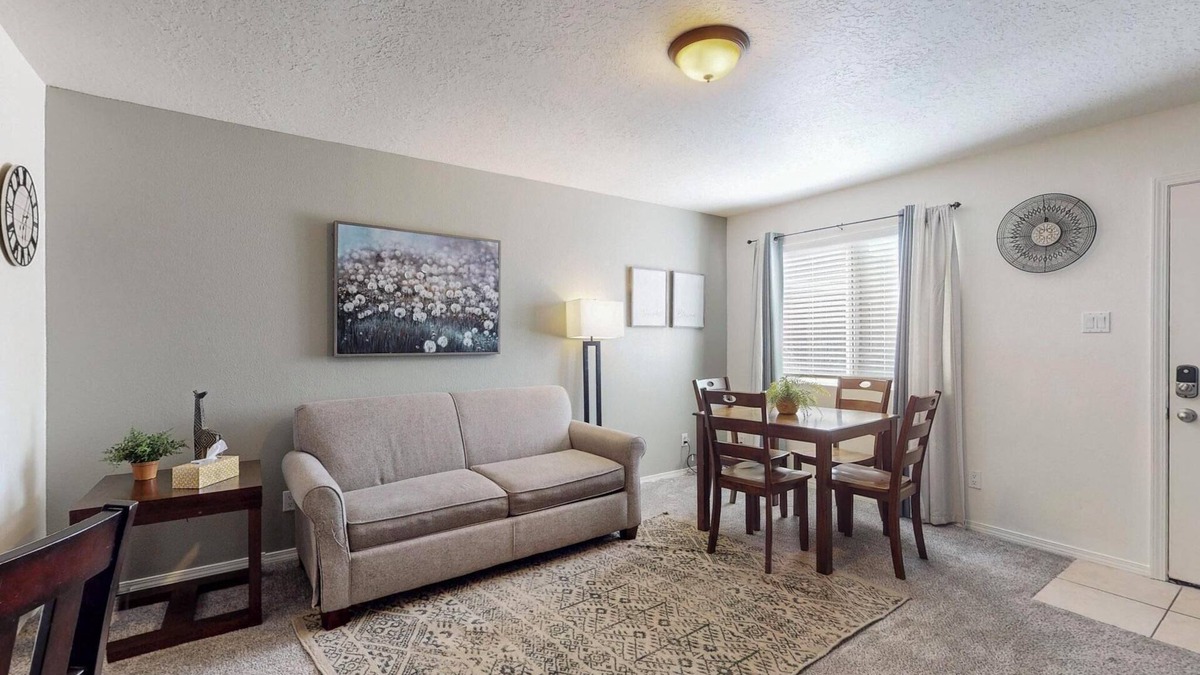 West Old Town Apartment | Bicycle Boulevard Byway, 1 KB, Near Old Town