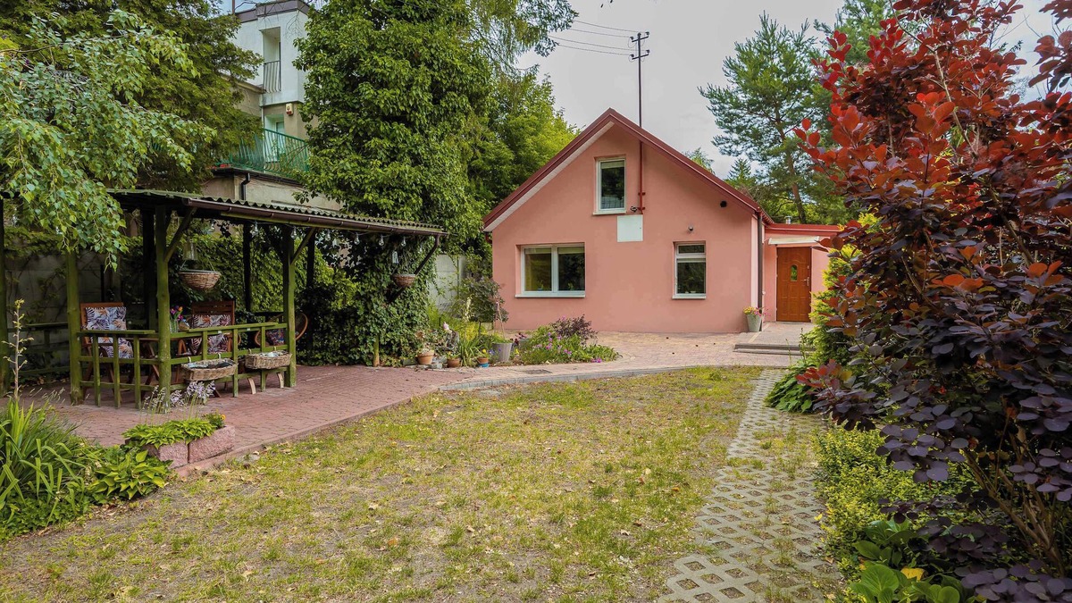 Wawer House | Bielszowicka 36A | Warsaw | Comfort House | Garden