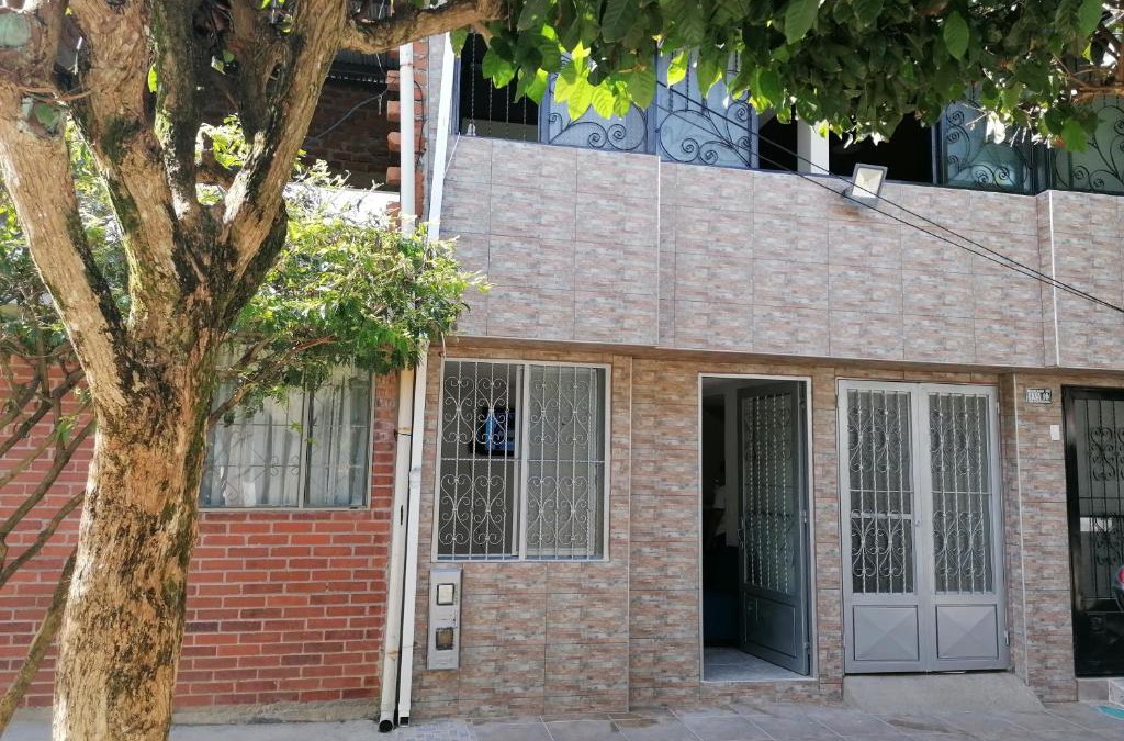 Ibague House | Bienvenido a tu segundo hogar a dos cuadras del centro recreaciónal lagos club comfatolima