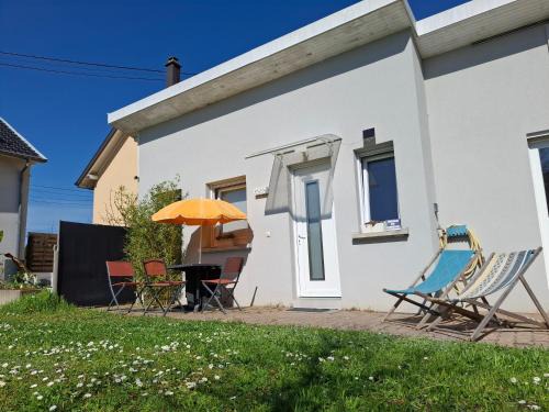 Rixheim Apartment | Bienvenue chez Nous ! studio privé, parking, calme