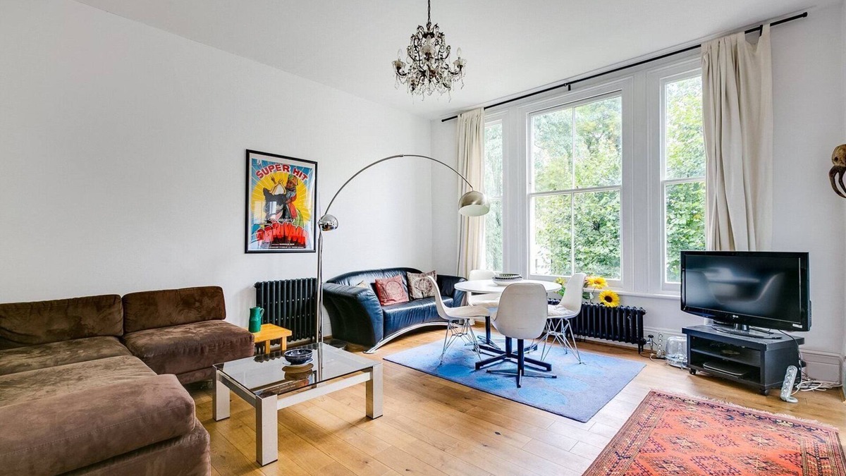 Notting Hill Apartment | Big and bright 2-bed near Portobello market & tube