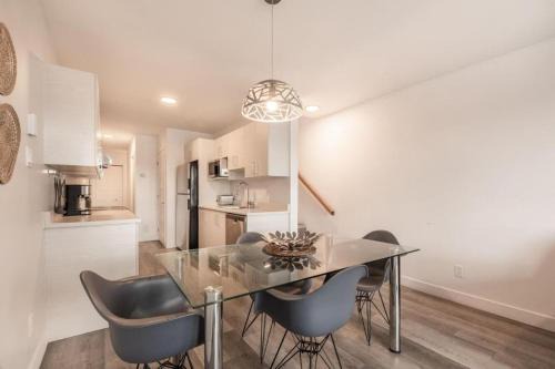 Longue-Pointe Apartment | Big apartment on 2 floors - 1108
