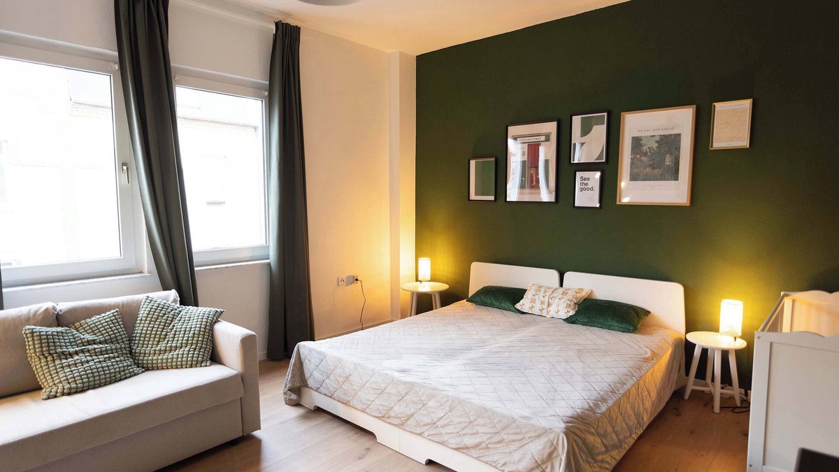 Laar Apartment | Big apartment with Parking, 30 min to Düsseldorf