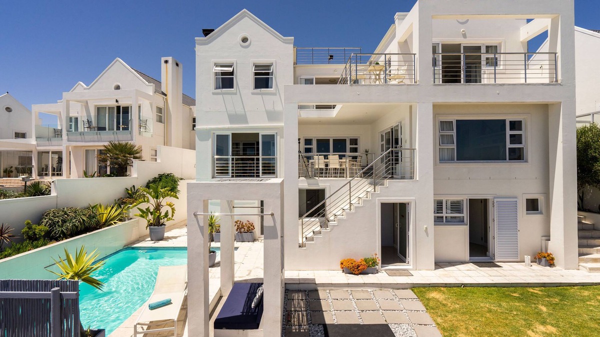 Big Bay Villa | Big Bay Beach House With Views Of Table Mountain