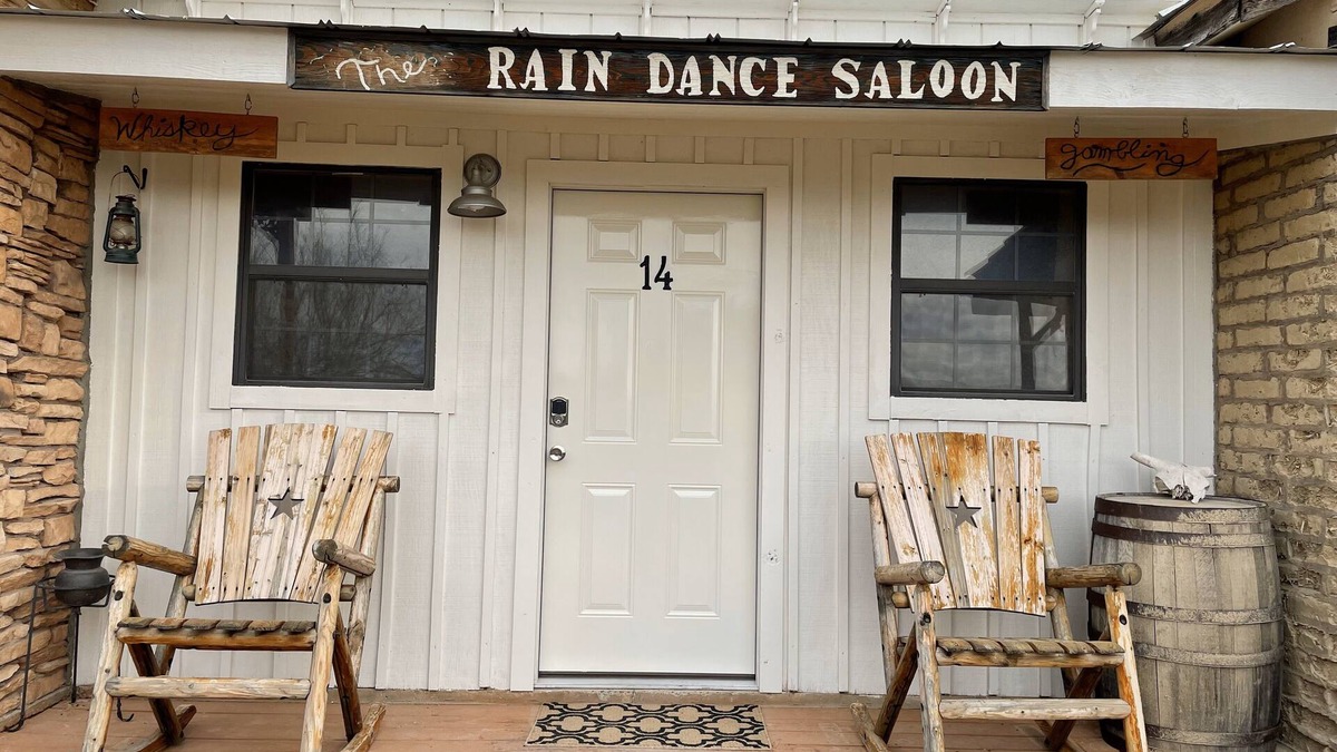 Study Butte-Terlingua Hotel | Big Bend Lodging at Ten Bits Ranch | Room #14 - The Saloon