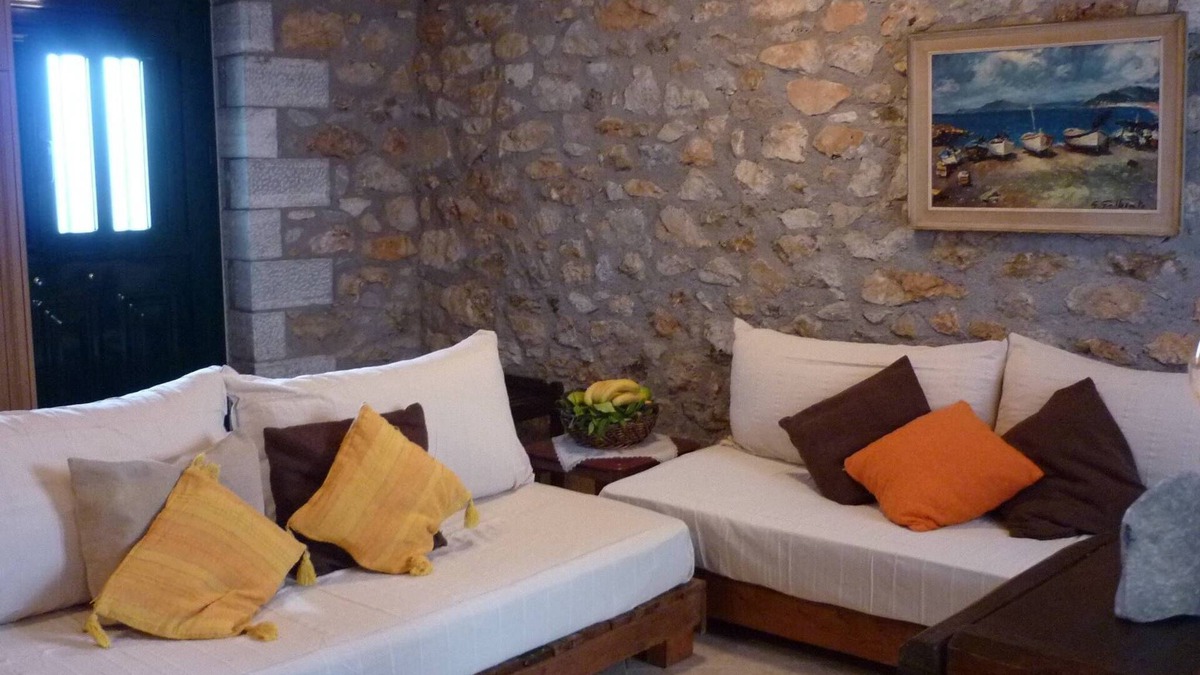 Gythio Apartment | Big Blue All Stone Traditional House