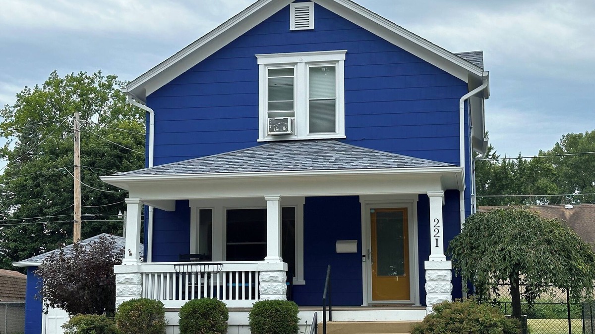 Tipp City House | Big Blue on 4th!