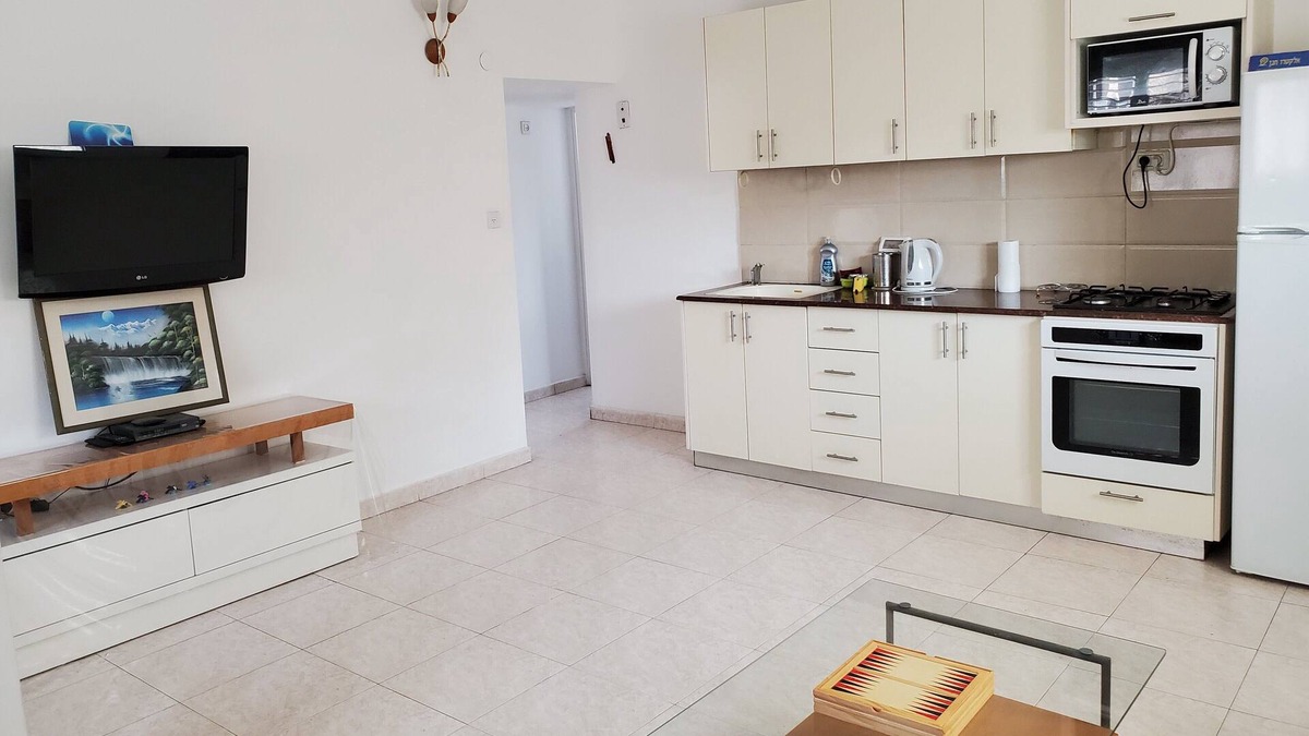 Petah Tikva Apartment | big bright apt near beylinson/ schneider/sharon hospital petach tikva