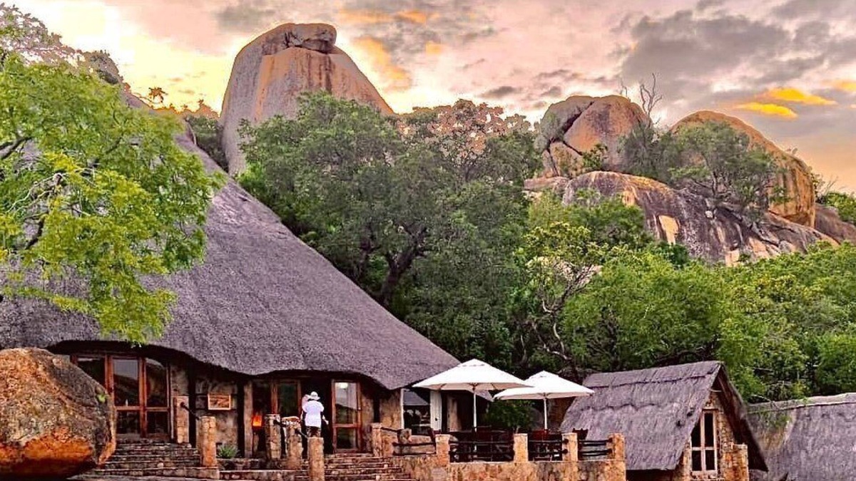 Matopos Cabin | Big Cave Camp - Lodge On The Rocks