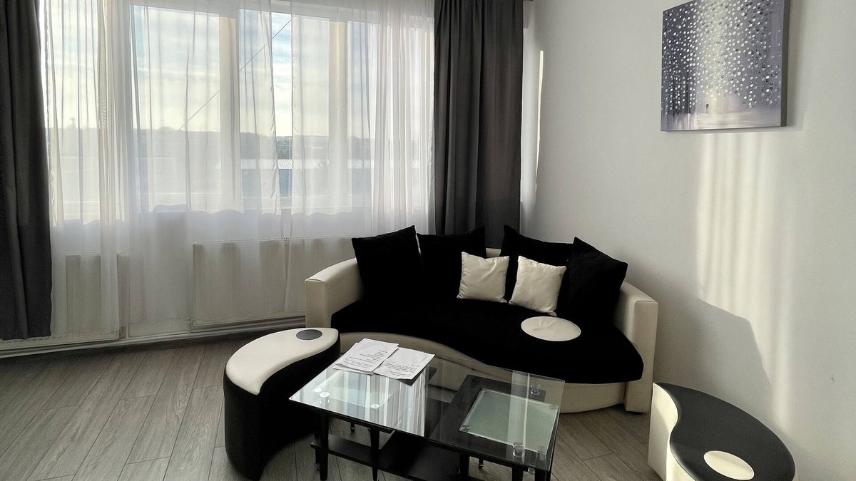 Otopeni Apartment | Big Cozy Retreat Near The Airport 36