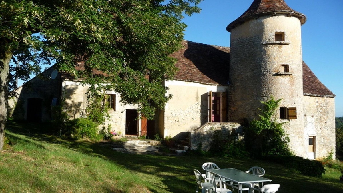 Laval House | Big discount ! 16th Century Manor House with private pool