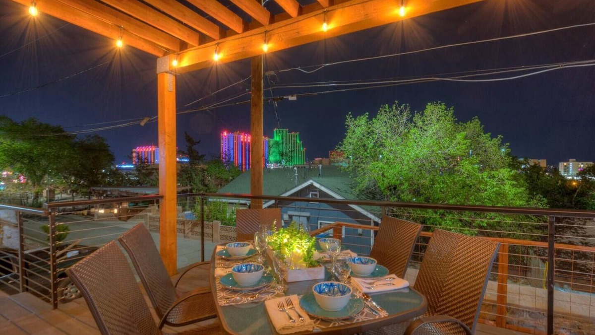 West University House | *Big Discount* Minerva House~UNR~Deck~Reno~Groups~Near Downtown~Family Fun