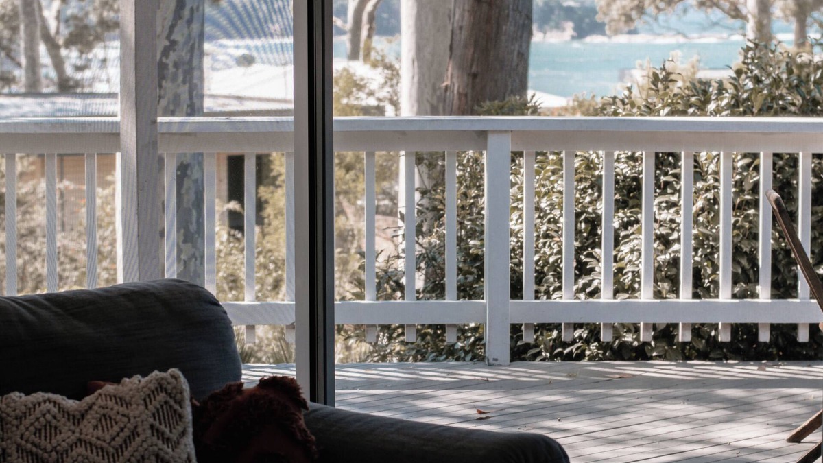 Surf Beach House | Big family beachhouse on small family budget.