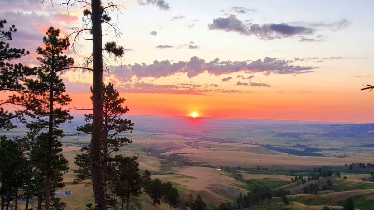 Story Cabin | Big Horn Hideaway House: 4 bedrooms, 100-mile view
