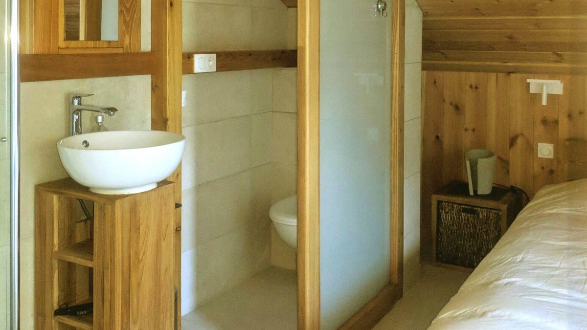 Saint-Jean-de-Maurienne House | Big House Chalet with garden and covered terraces
