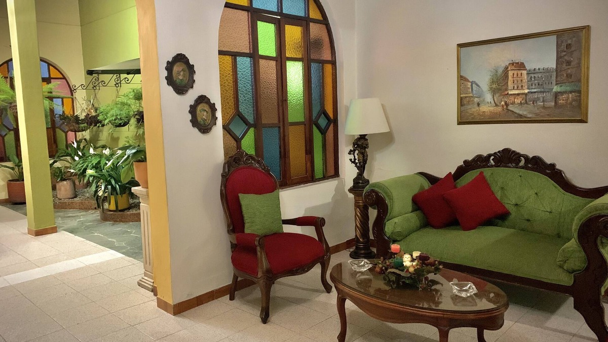 Villa Nueva House | Big house