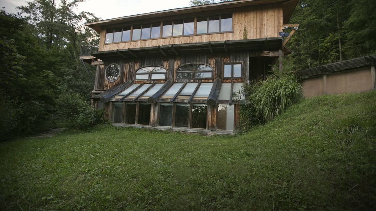 Slade House | Big house lodge is a castle like house, central to RRG