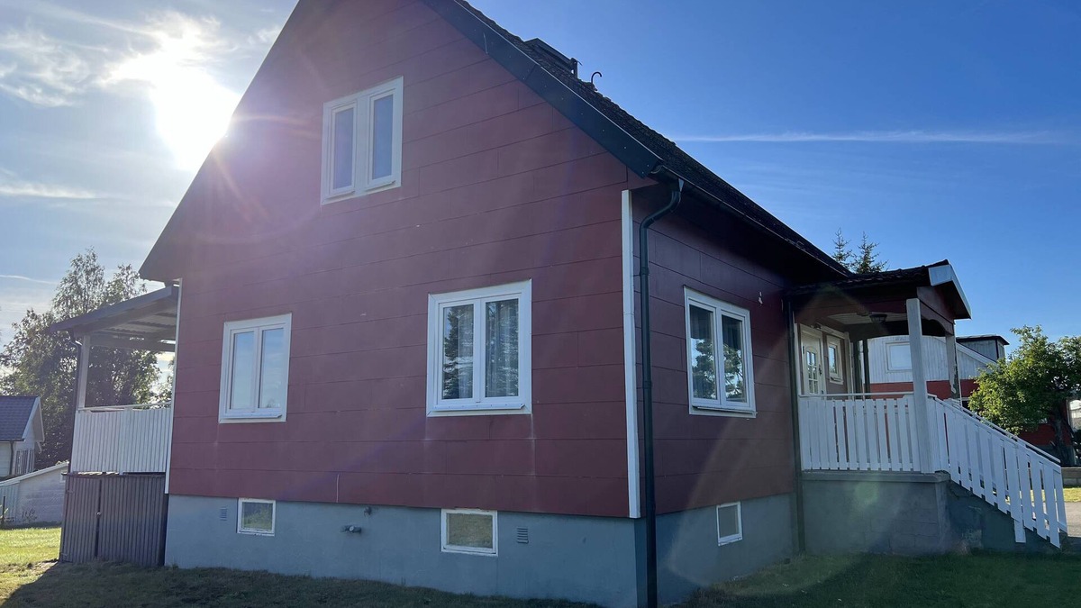 Nissafors House | Big house with wifi, sleeps 8. 4 mins from Isaberg skiing, MTB and golf course.
