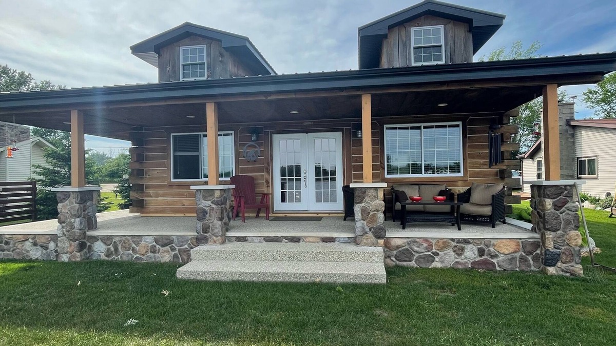 Sears Cabin | Big Lake Bungalow - Private Beach w/Boat launch access