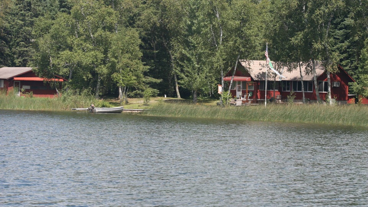 Nevis Cabin | Big Mantrap Lake -- Family Cabin On the Water!