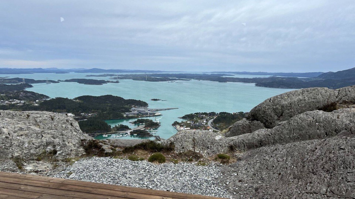 Stord House | Big modern house with nice view to the fjord