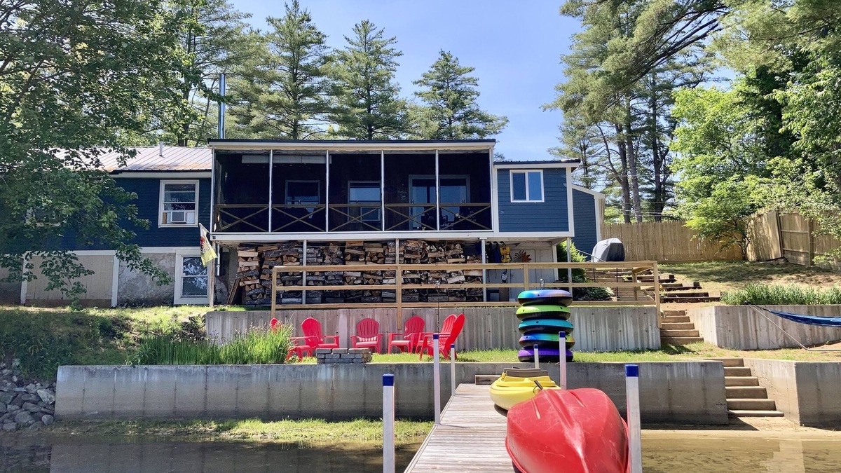 Lochmere Cottage | Big Pine Lakefront Cottage with Dock, Fire Pit & BBQ