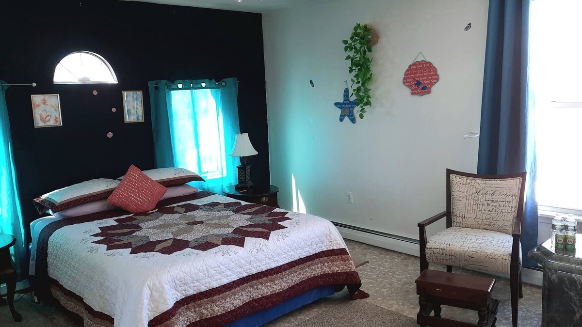 Revere House | Big Room With Private Bathroom In House Right Across Ocean And Beach!