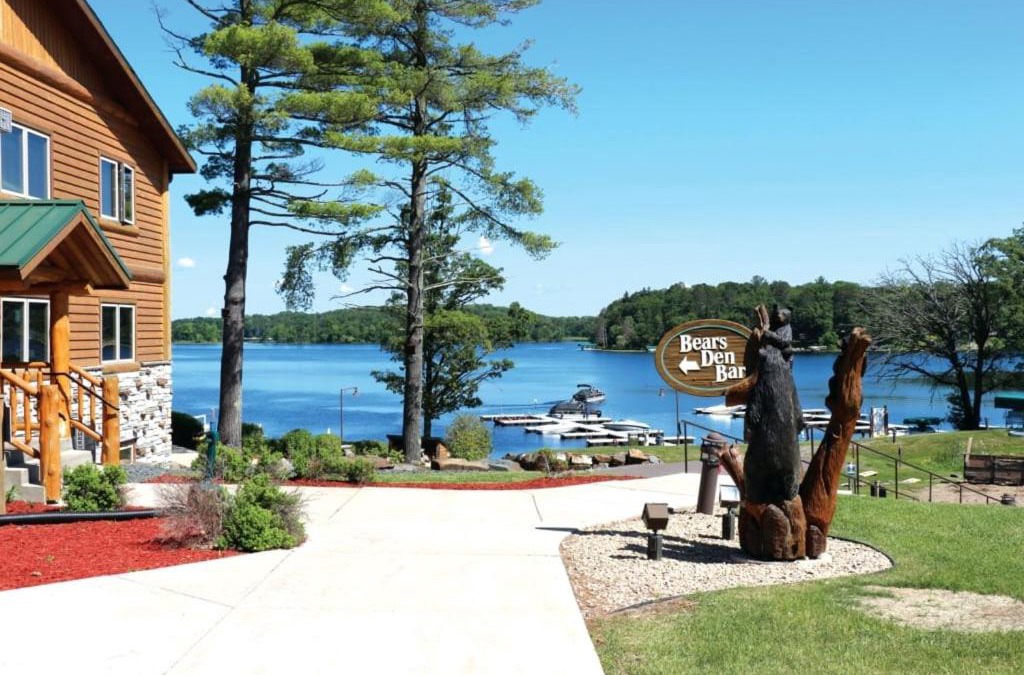 McGregor Hotel | Big Sandy Lodge and Resort