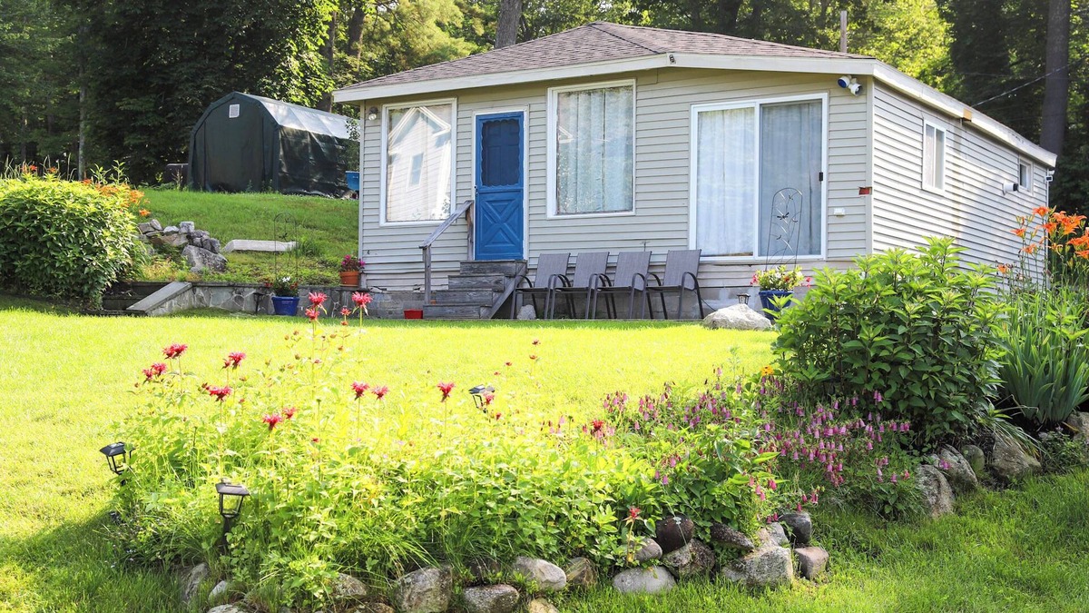 Windham Cottage | Big Sebago Sandy Beach Sunsets