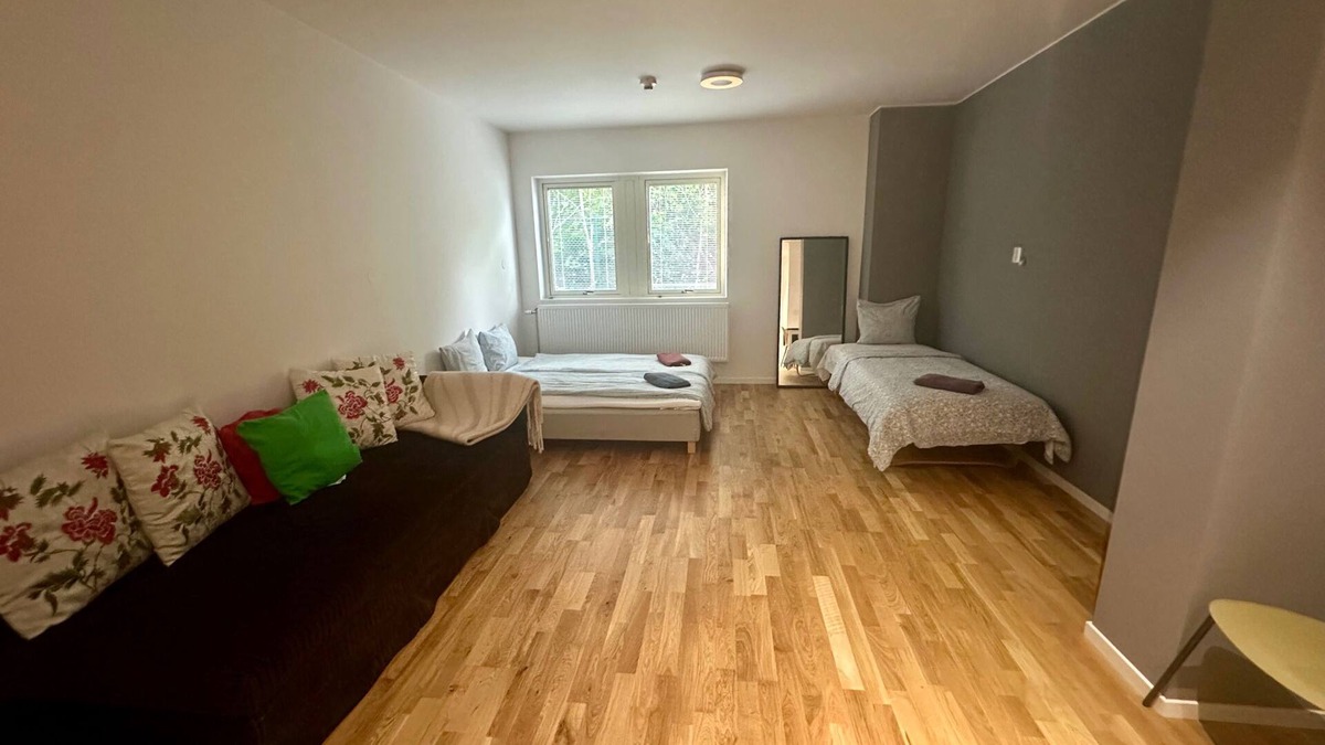 Karrdal Apartment | Big Studio Apartment in Sollentuna, Stockholm