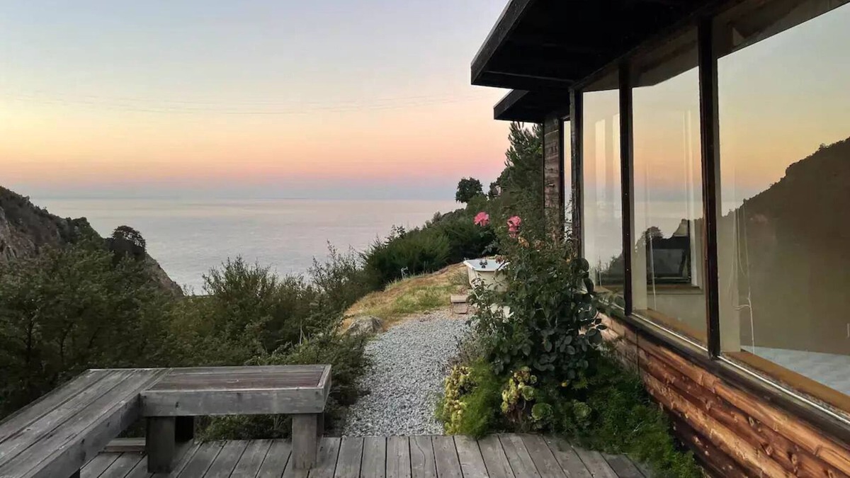 Big Sur House | Big Sur Property with Ocean View - 30+ days only