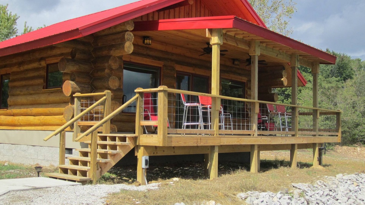 Grantsburg Cabin | BIG TIMBER RIVER CABINS "The Eagle's Nest"