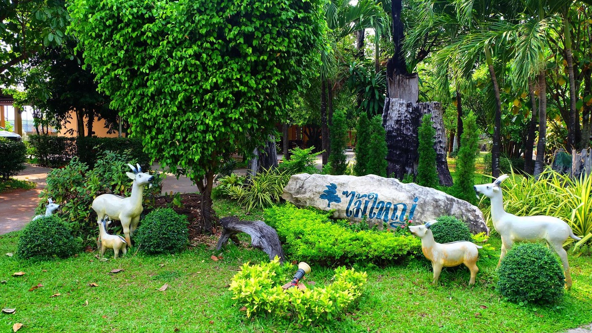 Kamphaeng Phet Hotel | Big Tree Resort