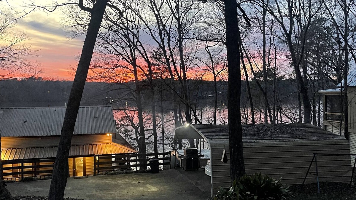 Titus House | BIG water view on beautiful Lake Jordan - Titus