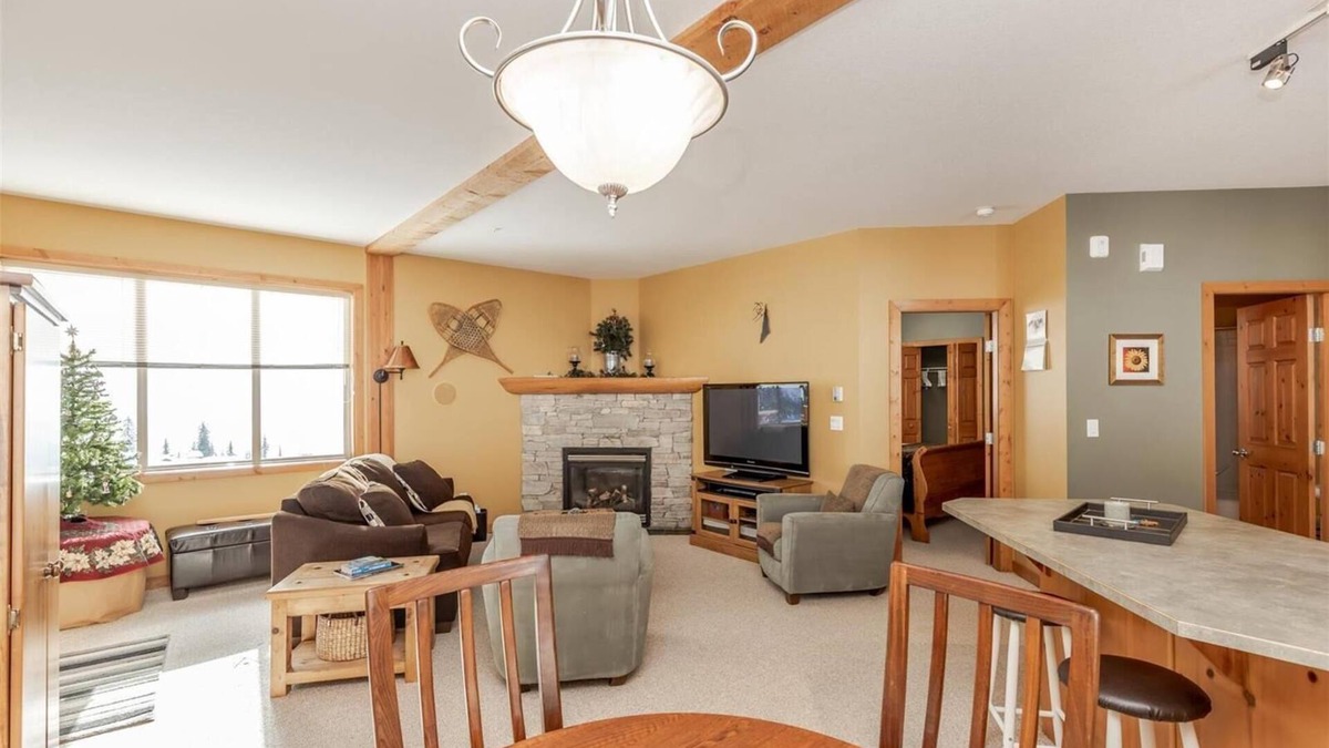 Big White Ski Resort House | Big White Location Location