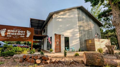 Mountainburg House | Bigfoot Hideout