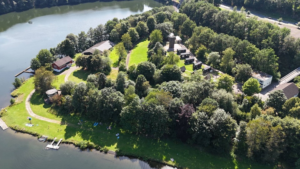 Olpe House | Bigge Elements guest house on Lake Bigge