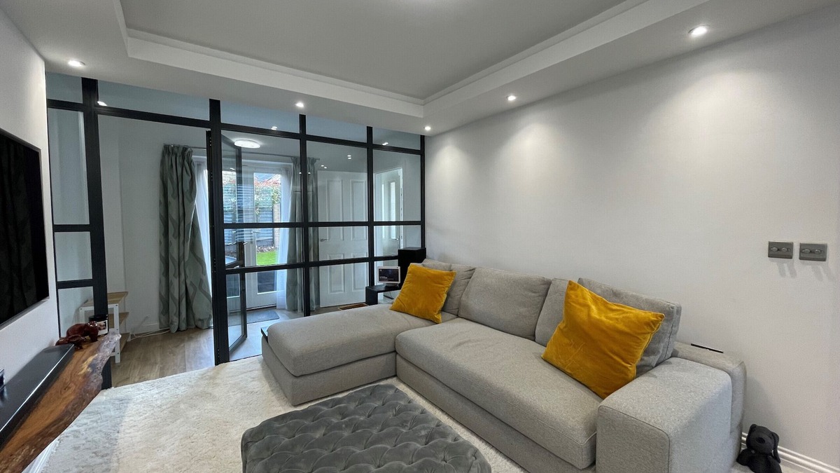 Willian House | Biggleswade Gorgeous Four Bedroom House