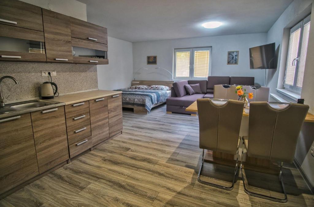 Hodrusa Hamre Apartment | BIKE apartments 3