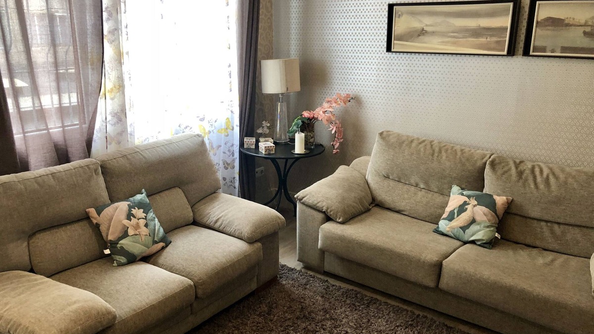 Basurtu Apartment | Bilbao Center - Charming & cozy apartment. Dry cleaning bed linen and towels.