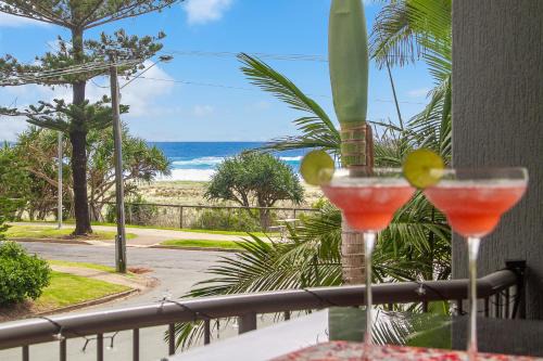 Bilinga Apartment | Bilinga Bliss - Luxury beachfront apartment