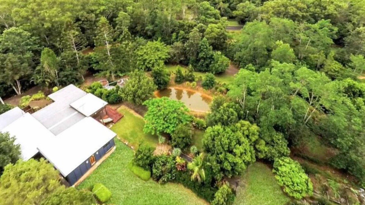 Black Mountain House | BILLABONG Noosa Hinterland Holiday House