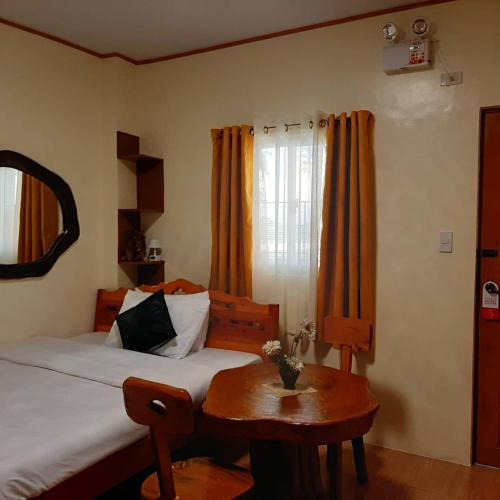 Binalonan Bed & Breakfast | Binalonan Transient/GUESTHOUSE (PENSION GLAYDIE)