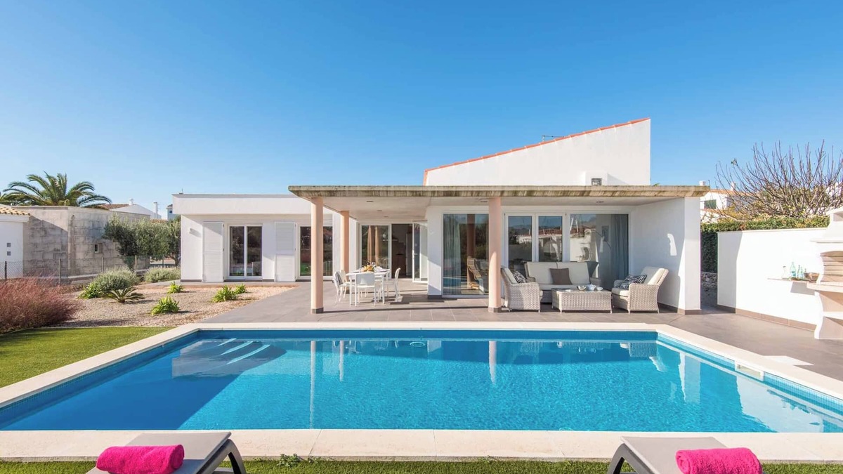 Binidali Villa | Binirubi - Very Close to the Beach with Private Pool, Table Tennis & Garden