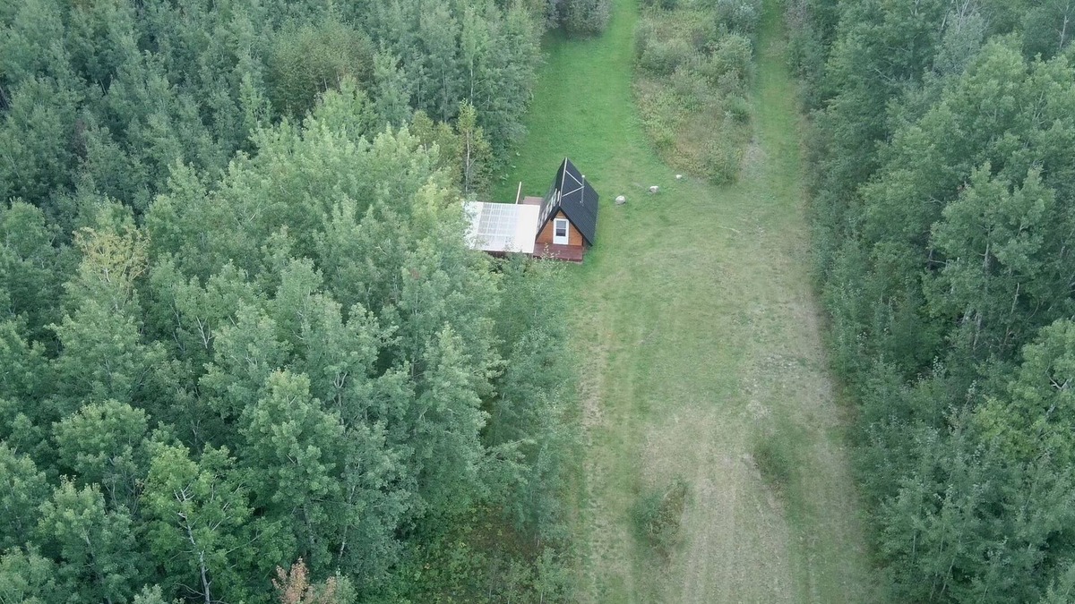 Manitoba Cabin | Birch A-Frame Solar off-grid with Sauna & Pool