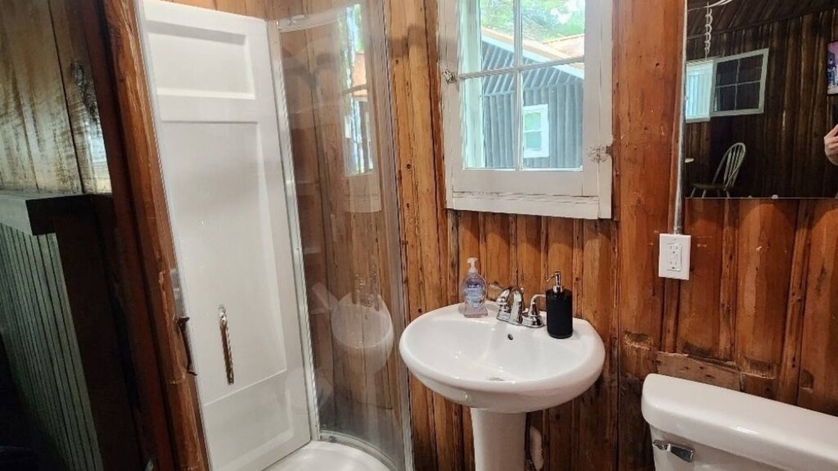 East Tawas Cabin | Birch Cabin